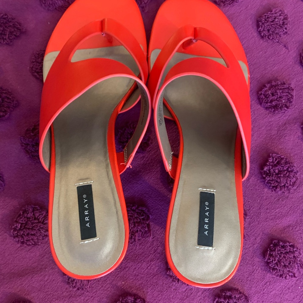 Array Women's Bold Red Sandals